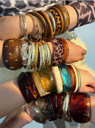 Random 21pcs/16pcs/11pcs/8pcs/4pcs/1pc Vintage Elegant Metal Multi-Element Medieval Style Antique Coin Asymmetrical Acrylic Gradient Transparent Brown Blue Green White Leopard Print Thick Resin Bracelet